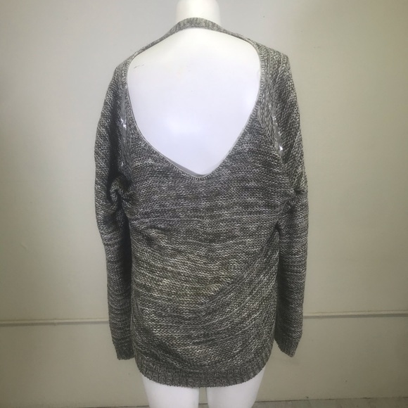 SUSINA Deep V-Neck Strap Back Sweater - Picture 4 of 8